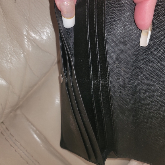 Michael Kors Slim Profile Leather Wallet - Picture 3 of 3